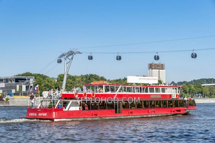 Теплоход “Виктор Потапов”