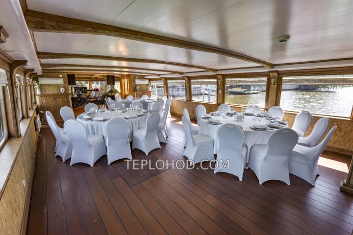 Теплоход “Крокус”