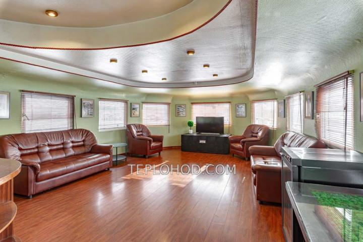 Теплоход “Лагуна”