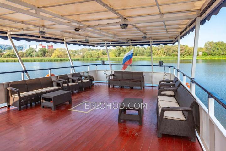 Теплоход “Лагуна”