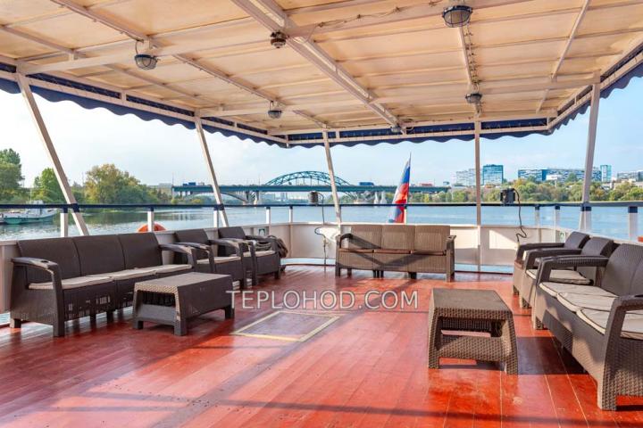 Теплоход “Лагуна”