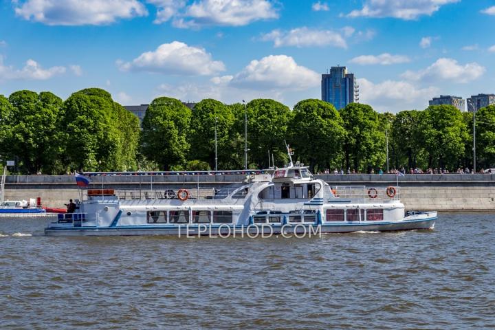 Теплоход “Лагуна” (М-544)