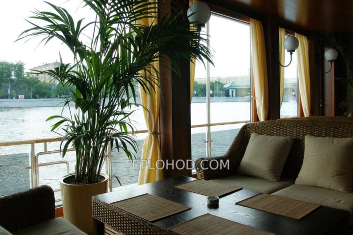 Теплоход “Ласточка”