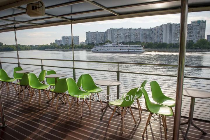 Теплоход “Легенда”