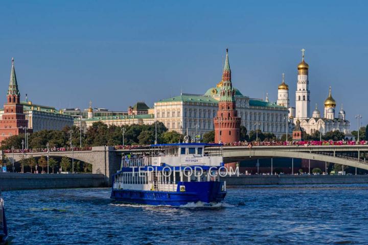 Теплоход “Легенда”