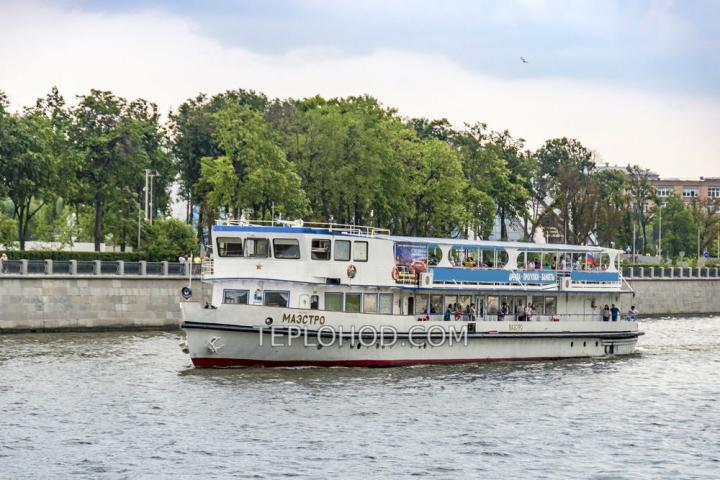 Теплоход “Маэстро”