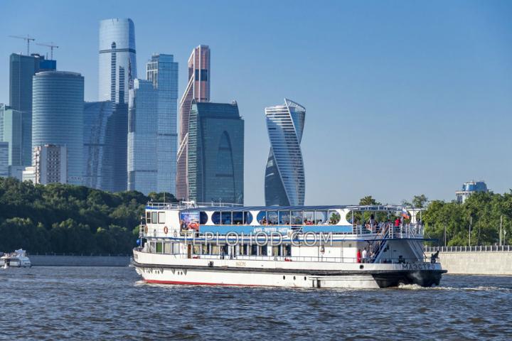 Теплоход “Маэстро”