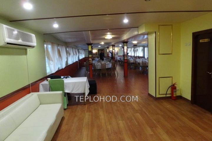 Теплоход “Маэстро”