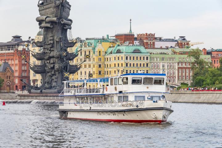 Теплоход “Маэстро”