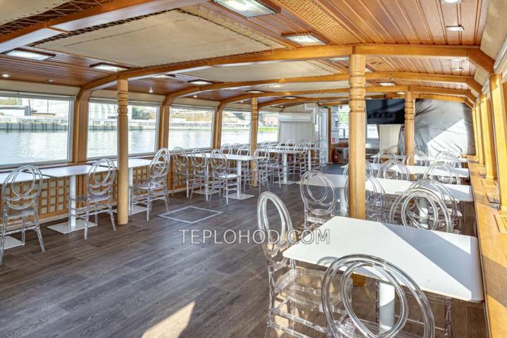 Теплоход “Мечта” 