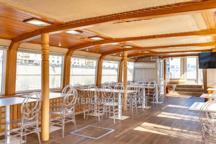 Теплоход “Мечта” 