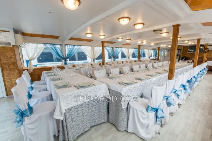 Теплоход “Радость