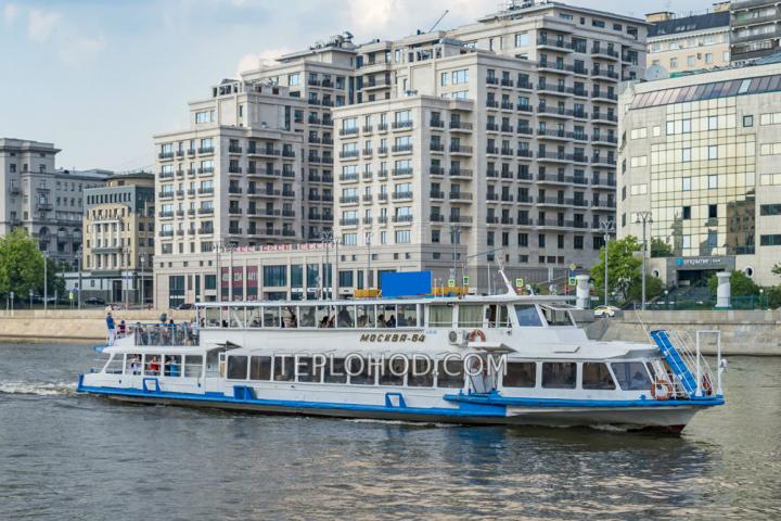 Теплоход “Москва-64”