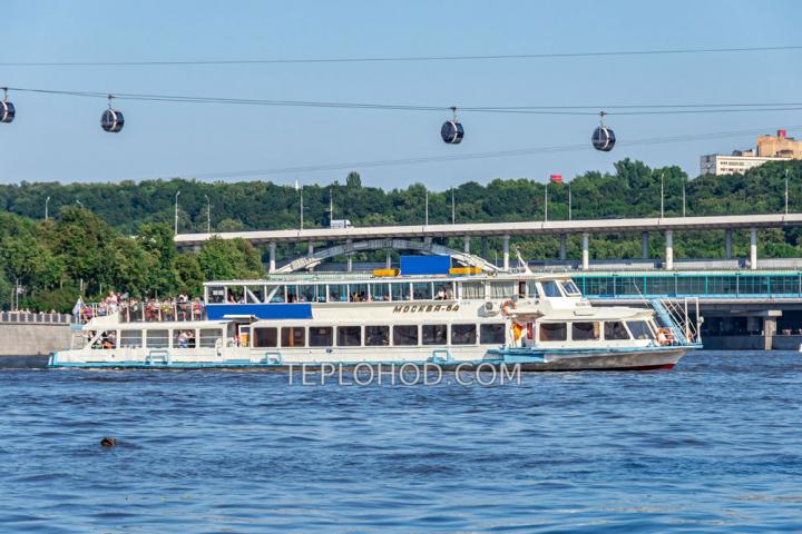 Теплоход “Москва-64”