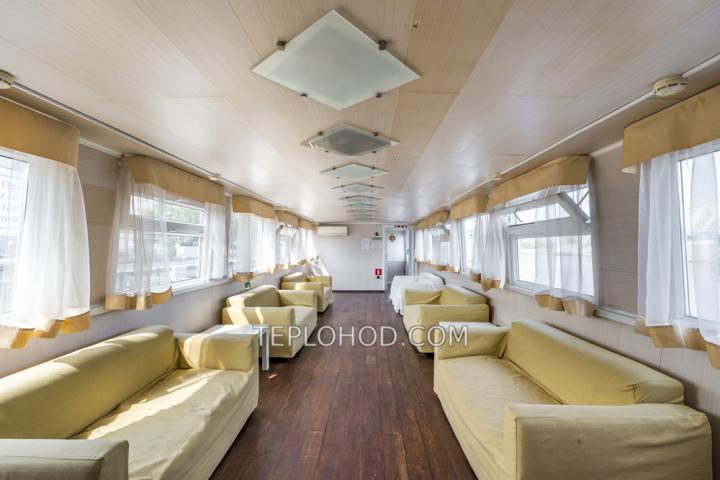 Теплоход “Олимпиада”