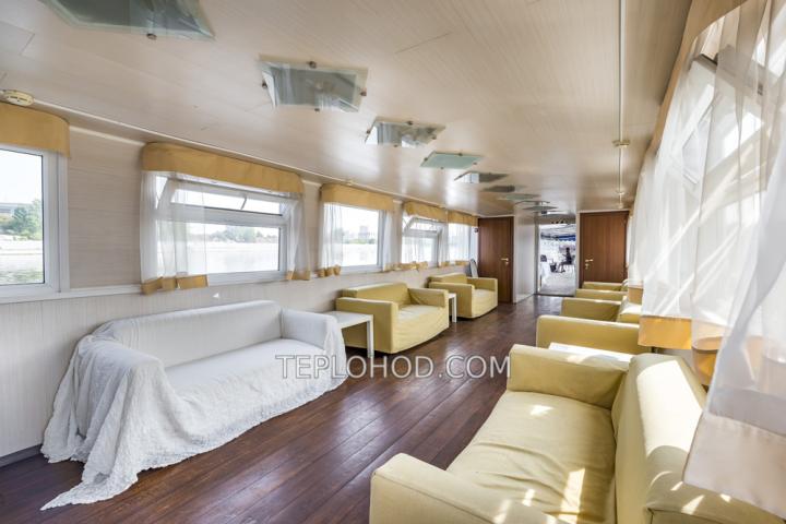 Теплоход “Олимпиада”