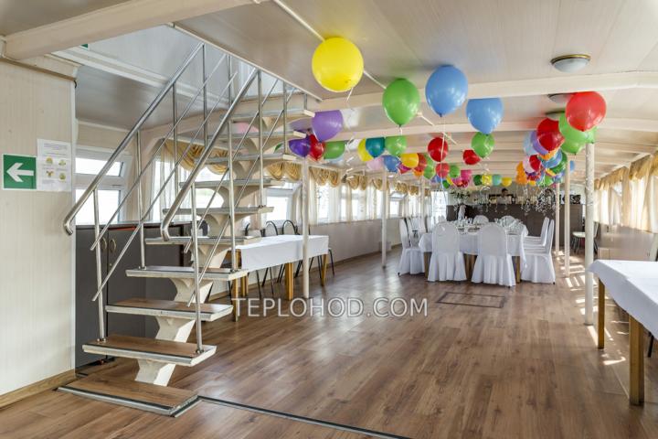 Теплоход “Олимпиада”