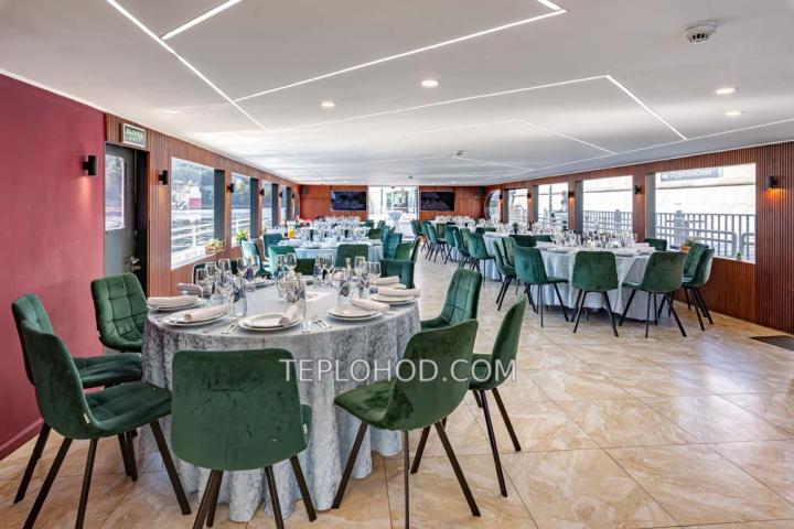 Теплоход “Пальма де Сочи”