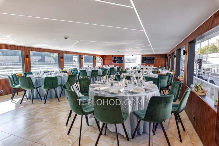 Теплоход “Пальма де Сочи”