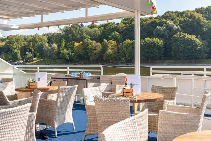 Теплоход “Пальма де Сочи”