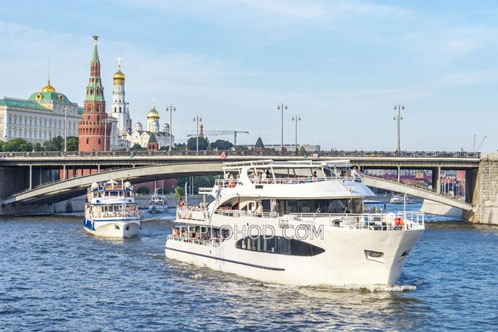 Теплоход “Пальма де Сочи”