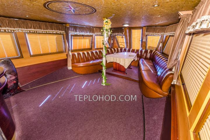 Теплоход “Позитив”