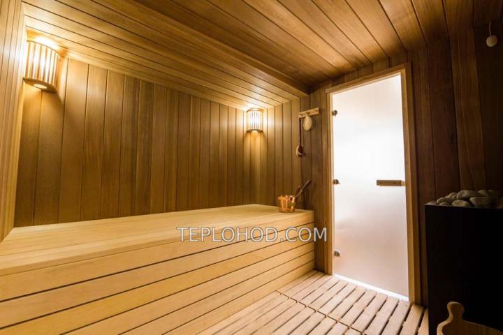 Теплоход “Поручик Ржевский”