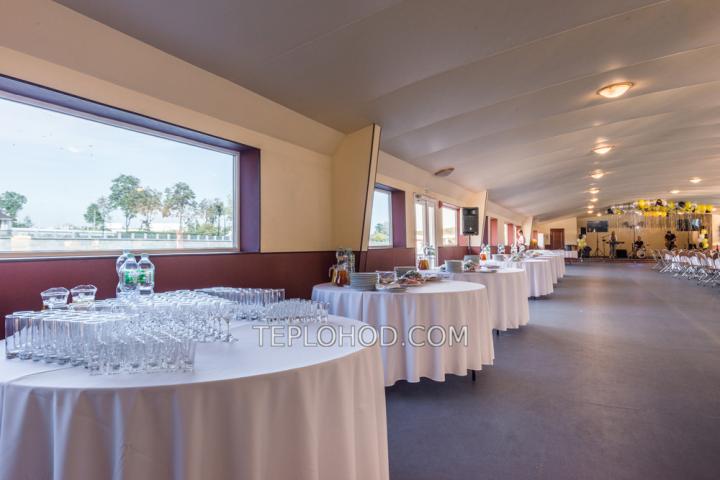 Теплоход “Рио 4”