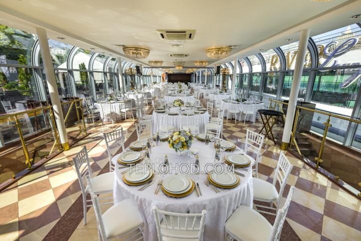 Теплоход “Ривер Палас”