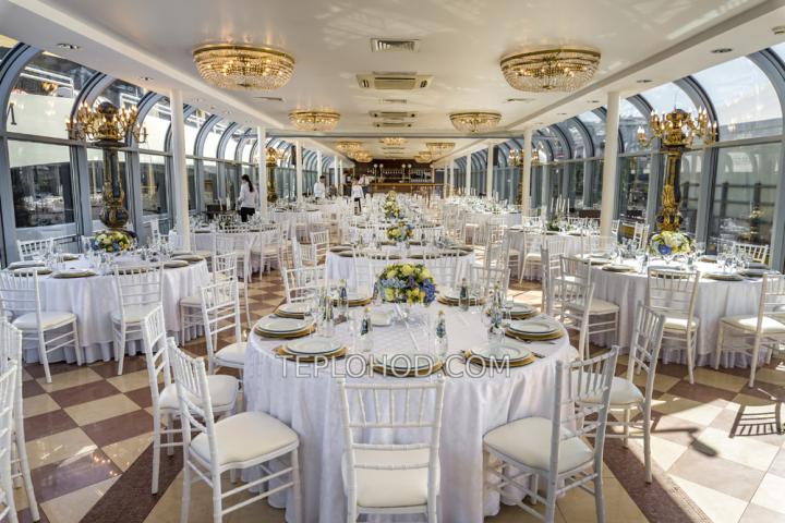 Теплоход “Ривер Палас”