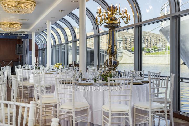 Теплоход “Ривер Палас”