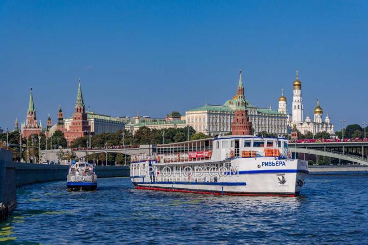 Теплоход “Ривьера”