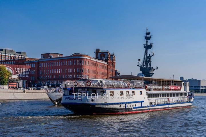 Теплоход “Ривьера”