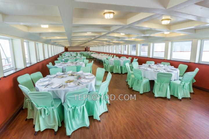 Теплоход “Ривьера”