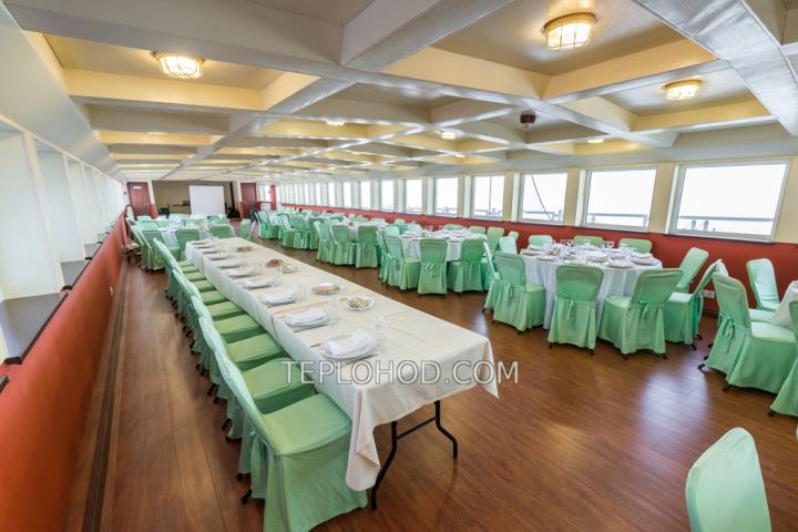 Теплоход “Ривьера”