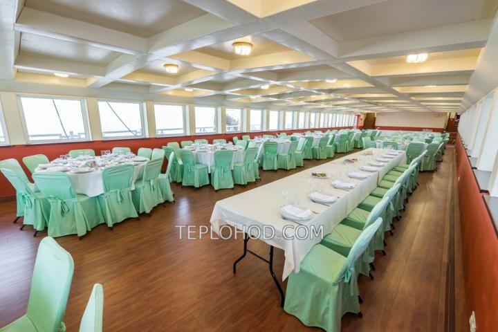 Теплоход “Ривьера”