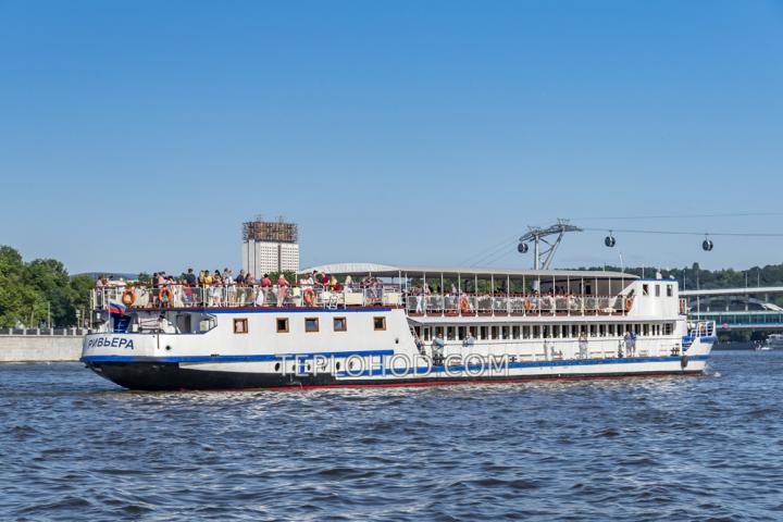 Теплоход “Ривьера”