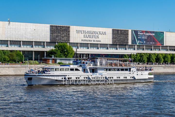 Теплоход “Роза Ветров”