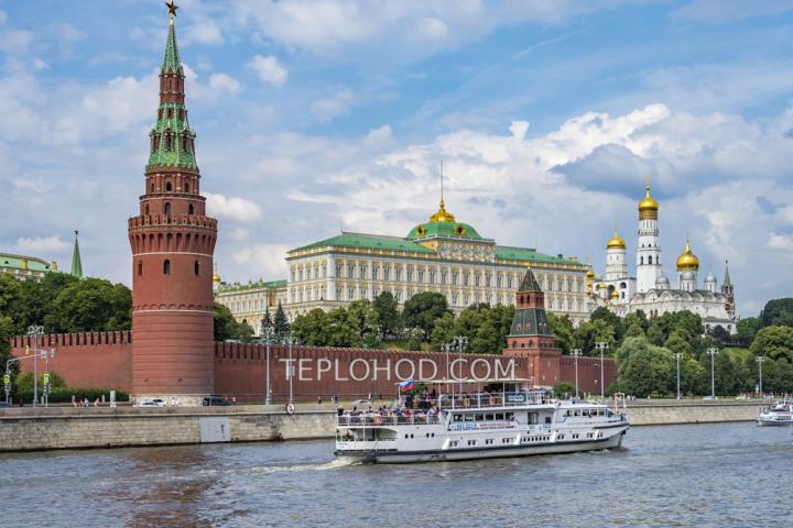 Теплоход “Роза Ветров”