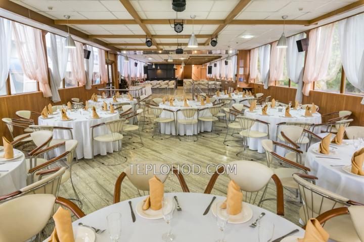 Теплоход “Санта Мария”