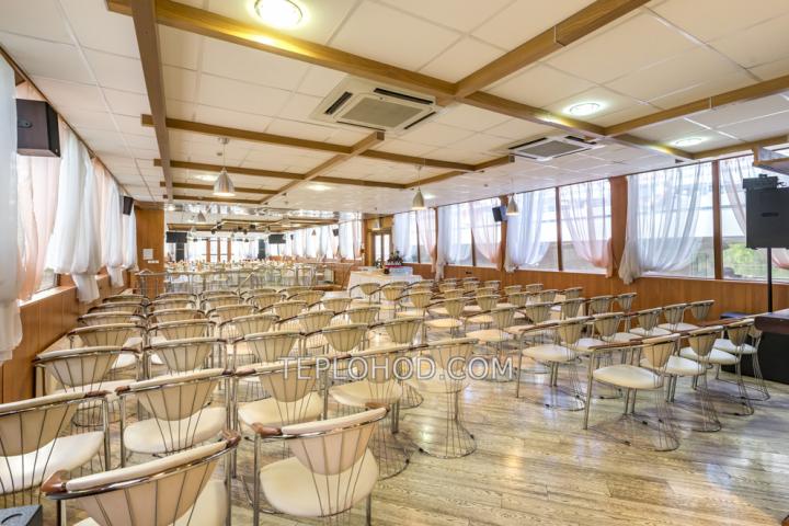 Теплоход “Санта Мария”