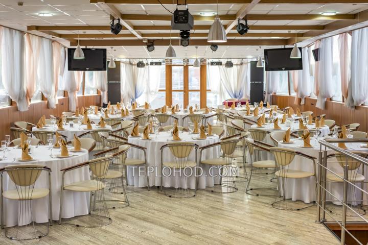 Теплоход “Санта Мария”