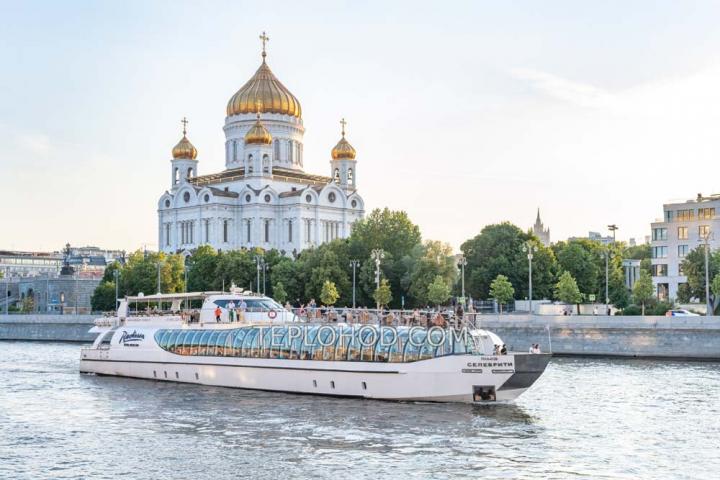 Теплоход “Селебрити”