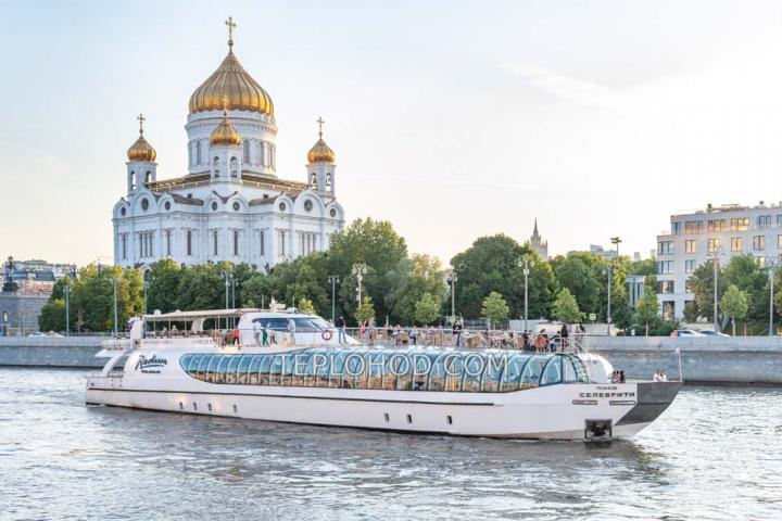 Теплоход “Селебрити”