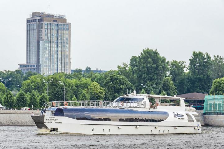 Теплоход “Скарлет”