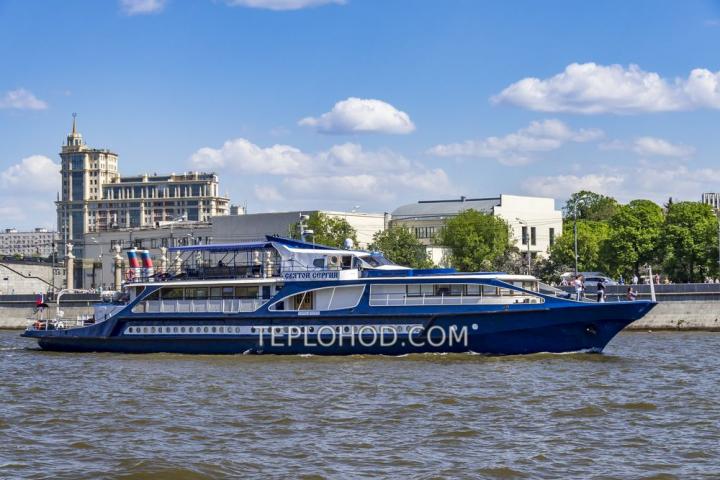 Теплоход “Святой Сергий”