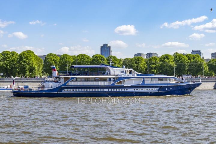 Теплоход “Святой Сергий”