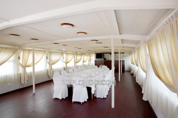 Теплоход “Троттер”