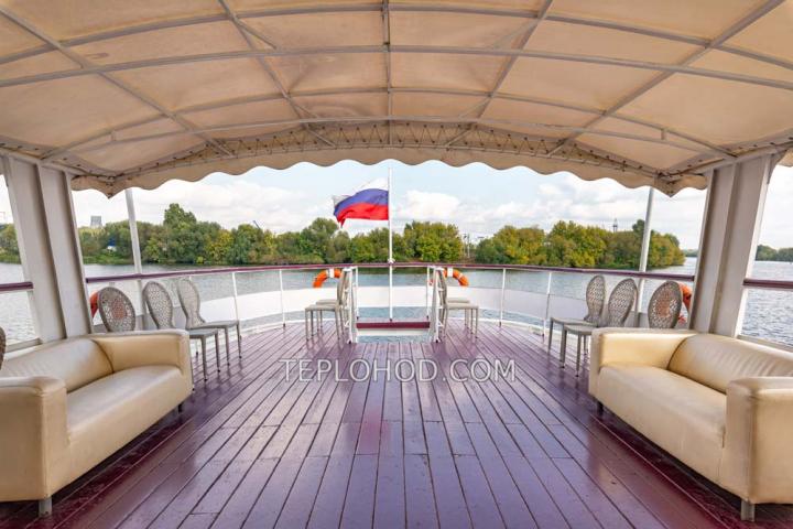 Теплоход “Уникум”