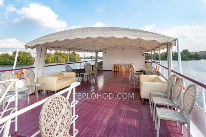 Теплоход “Уникум”